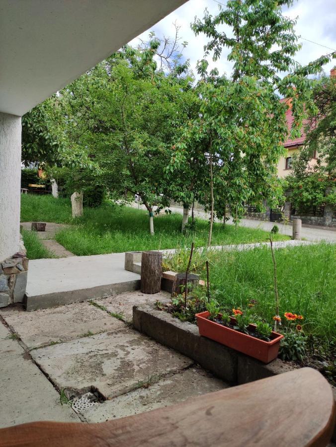 Квартира Студия С Отдельным Входом Truskavets Exterior foto